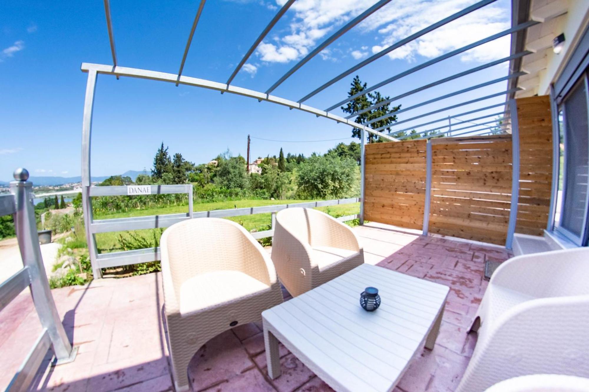 Gems Suites Corfu  ภายนอก รูปภาพ